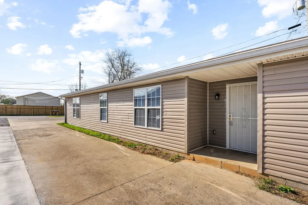 209 Lexington Drive Clarksville TN 37042