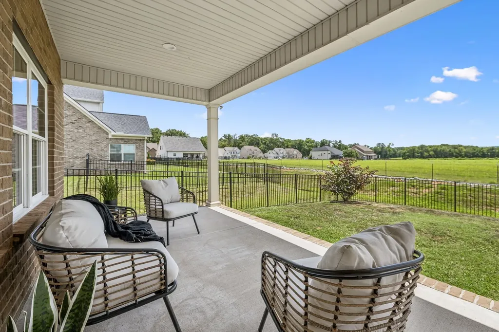 7013 Harriswood Lane Murfreesboro TN 37129