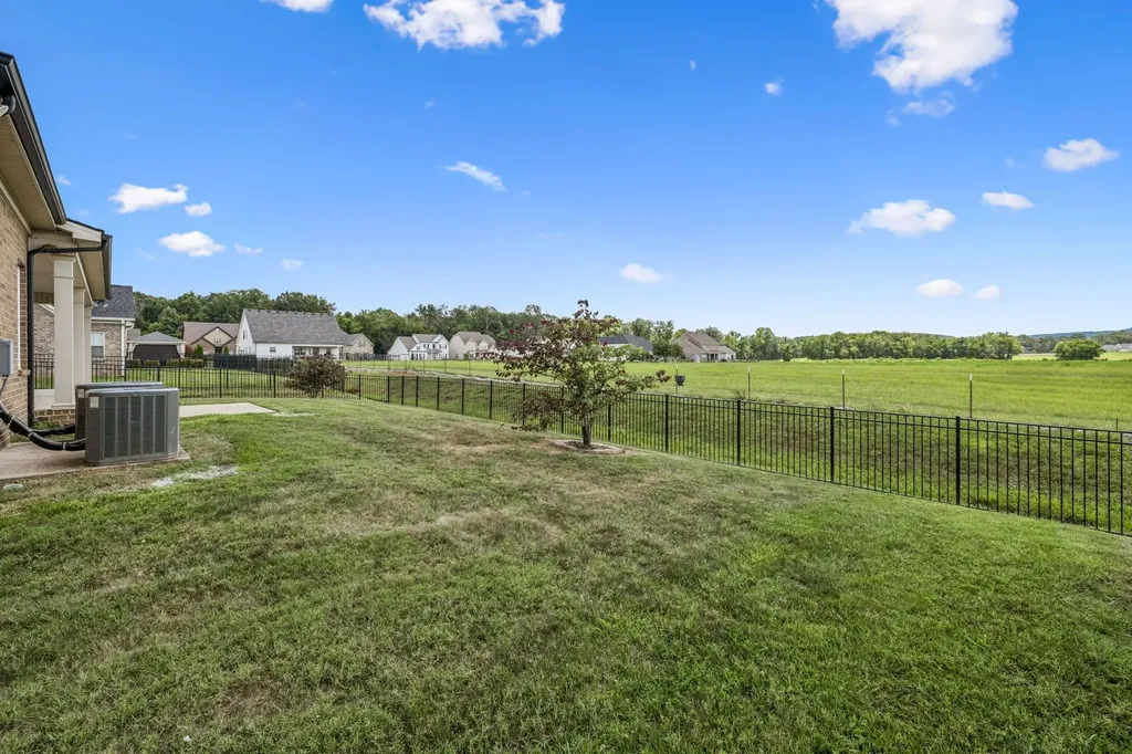 7013 Harriswood Lane Murfreesboro TN 37129