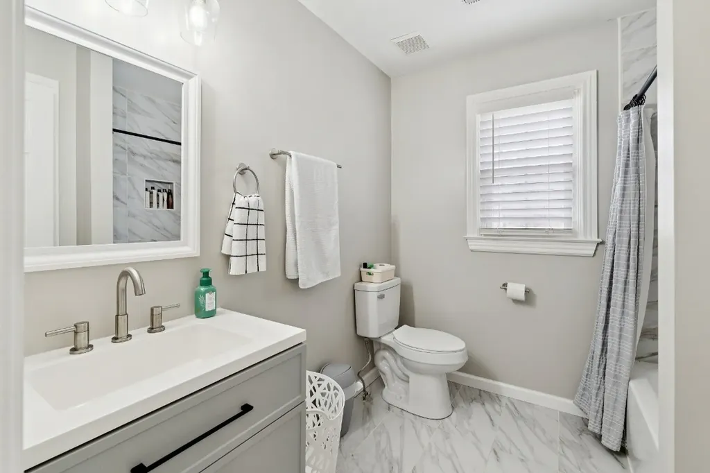 909 Deer Pointe Court Nashville TN 37221
