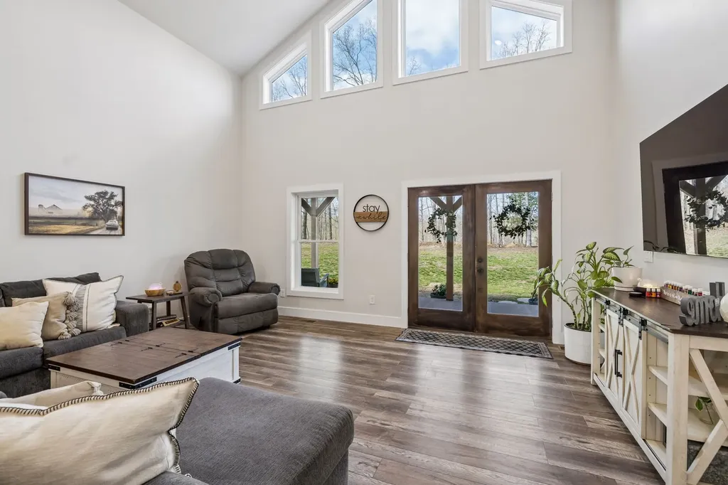 4134 Algie Sewell Road Columbia TN 38401