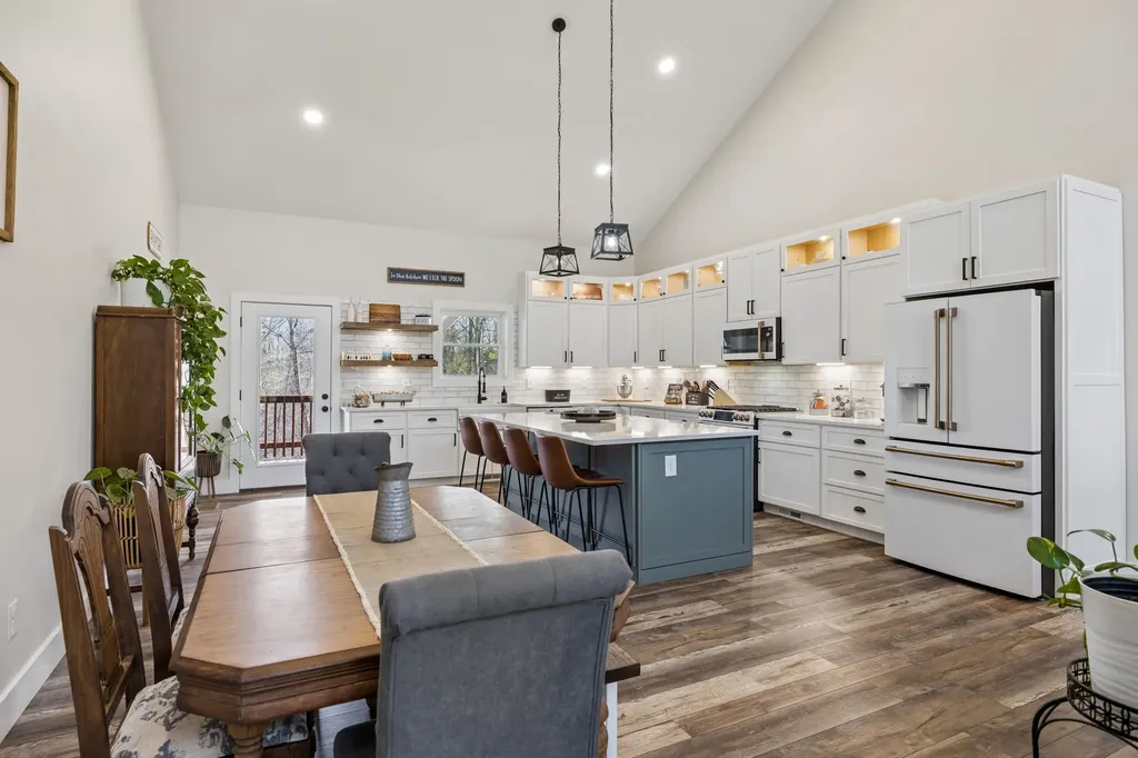 4134 Algie Sewell Road Columbia TN 38401