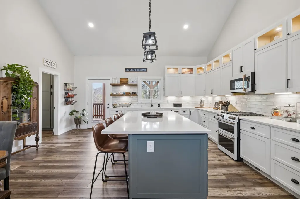 4134 Algie Sewell Road Columbia TN 38401