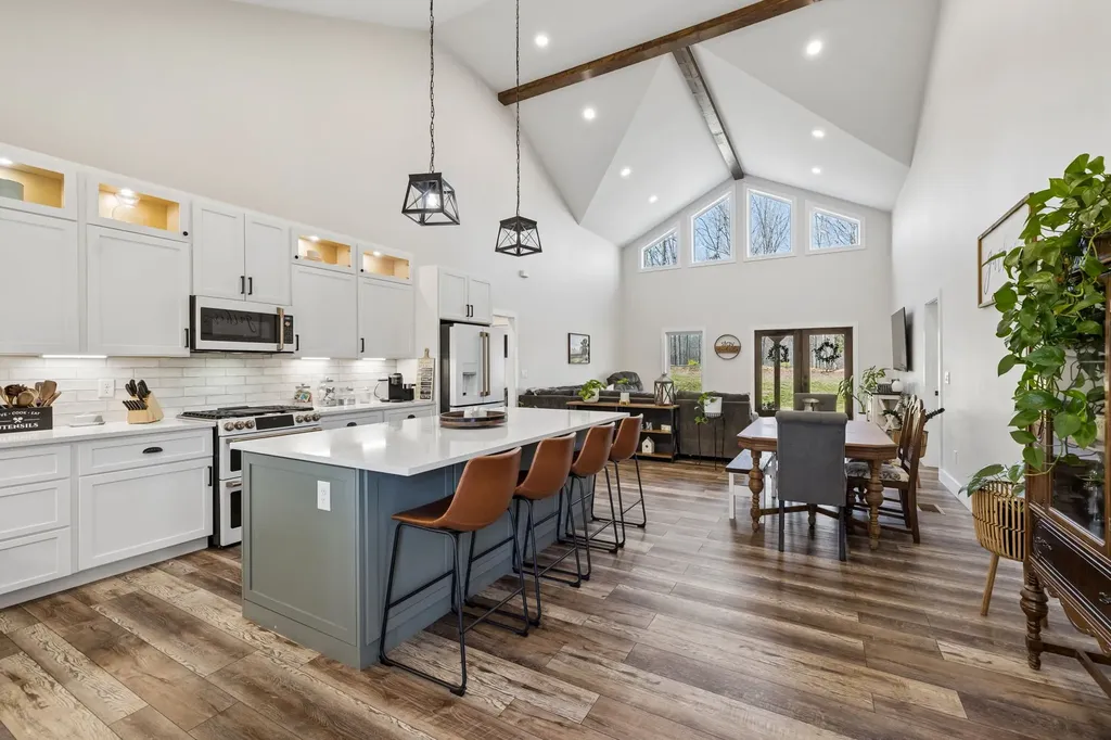 4134 Algie Sewell Road Columbia TN 38401