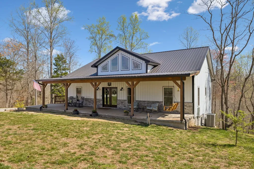 4134 Algie Sewell Road Columbia TN 38401