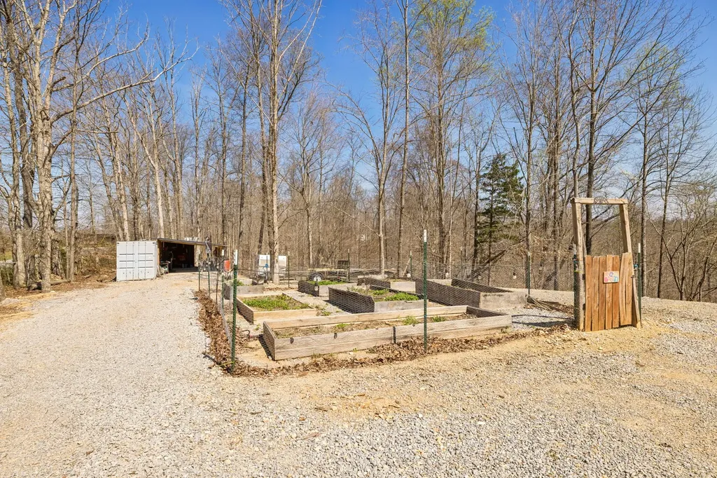 4134 Algie Sewell Road Columbia TN 38401