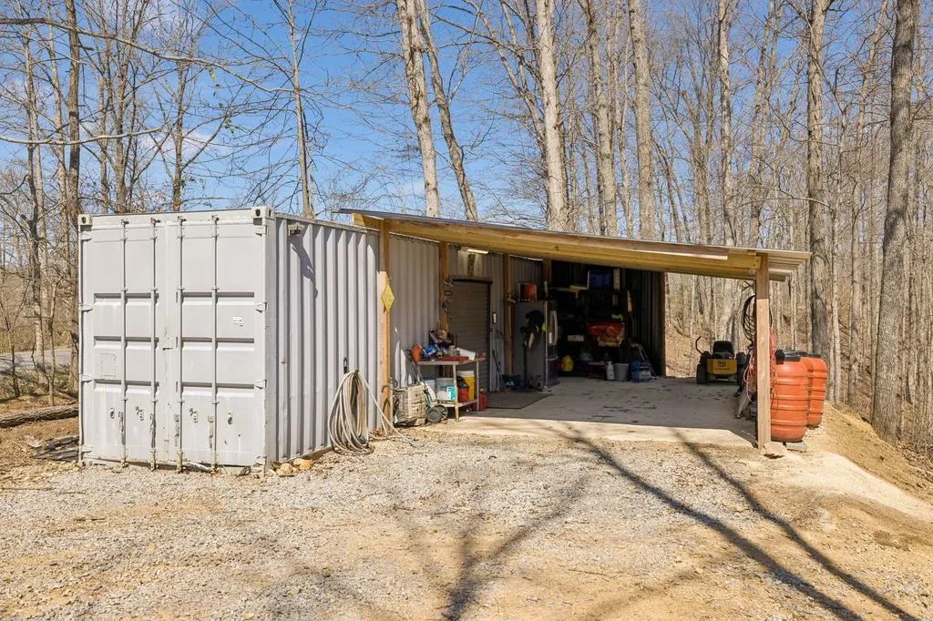 4134 Algie Sewell Road Columbia TN 38401