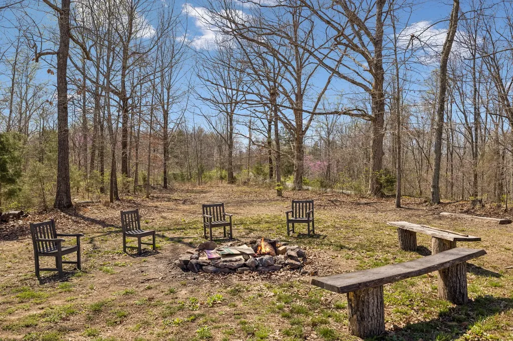 4134 Algie Sewell Road Columbia TN 38401