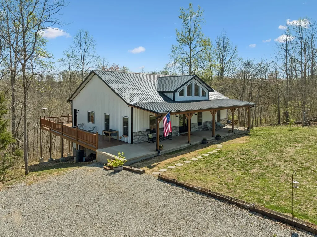 4134 Algie Sewell Road Columbia TN 38401