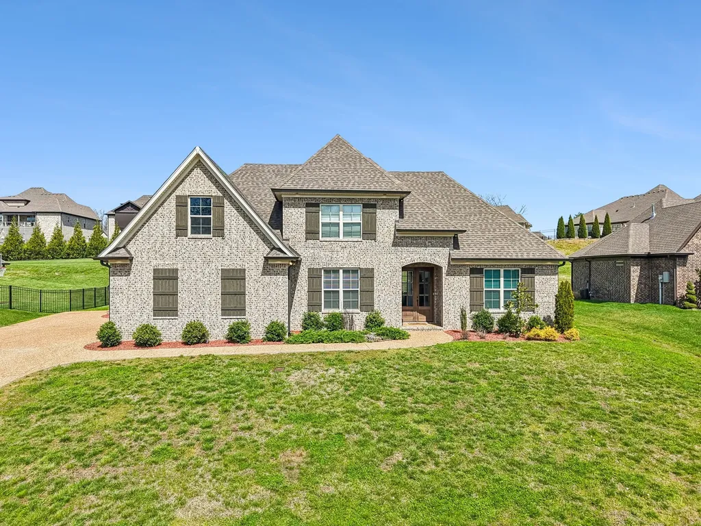 1094 Dorset Drive Hendersonville TN 37075
