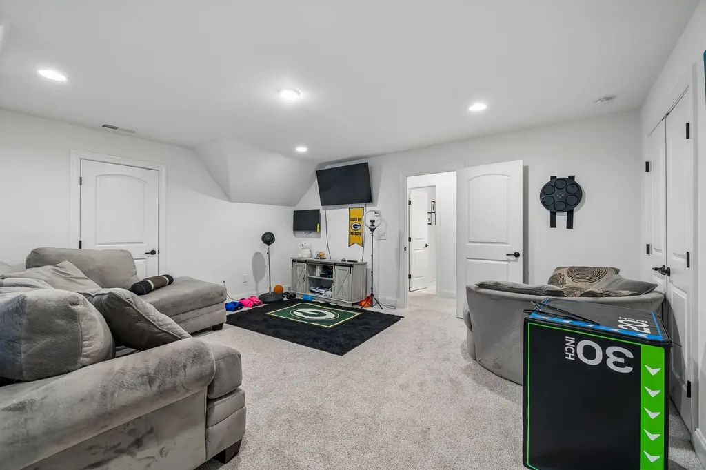1094 Dorset Drive Hendersonville TN 37075