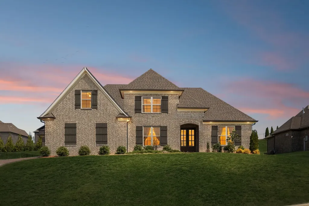 1094 Dorset Drive Hendersonville TN 37075