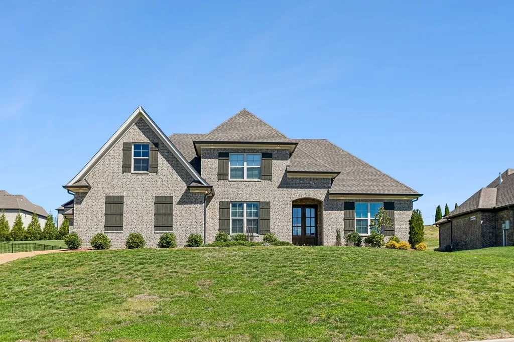 1094 Dorset Drive Hendersonville TN 37075