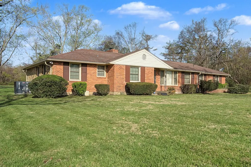 4659 Clarksville Pike Nashville TN 37218