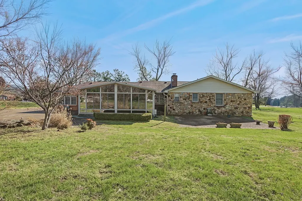 4659 Clarksville Pike Nashville TN 37218