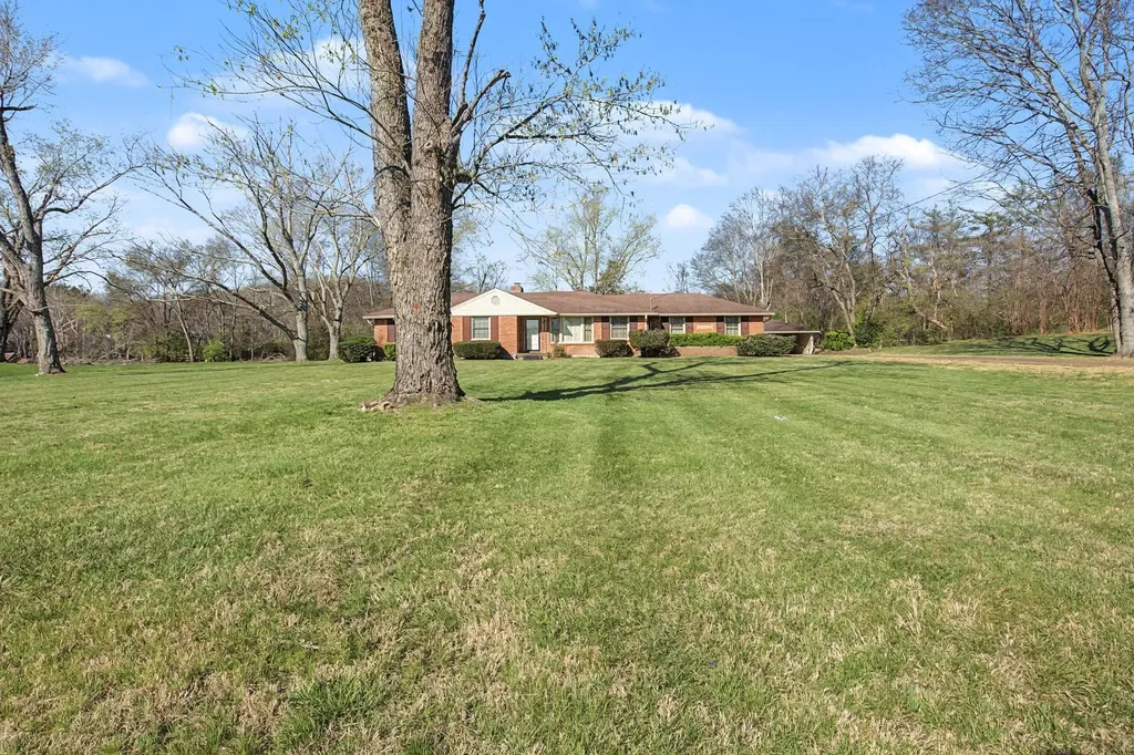 4659 Clarksville Pike Nashville TN 37218