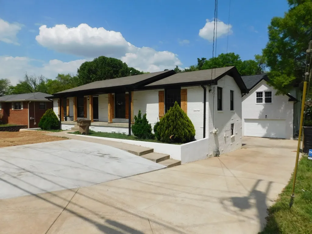 2722 Mossdale Drive Nashville TN 37217