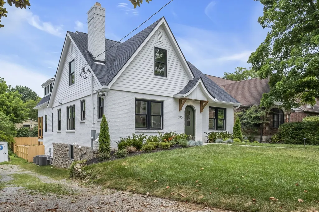 2704 Westwood Avenue Nashville TN 37212
