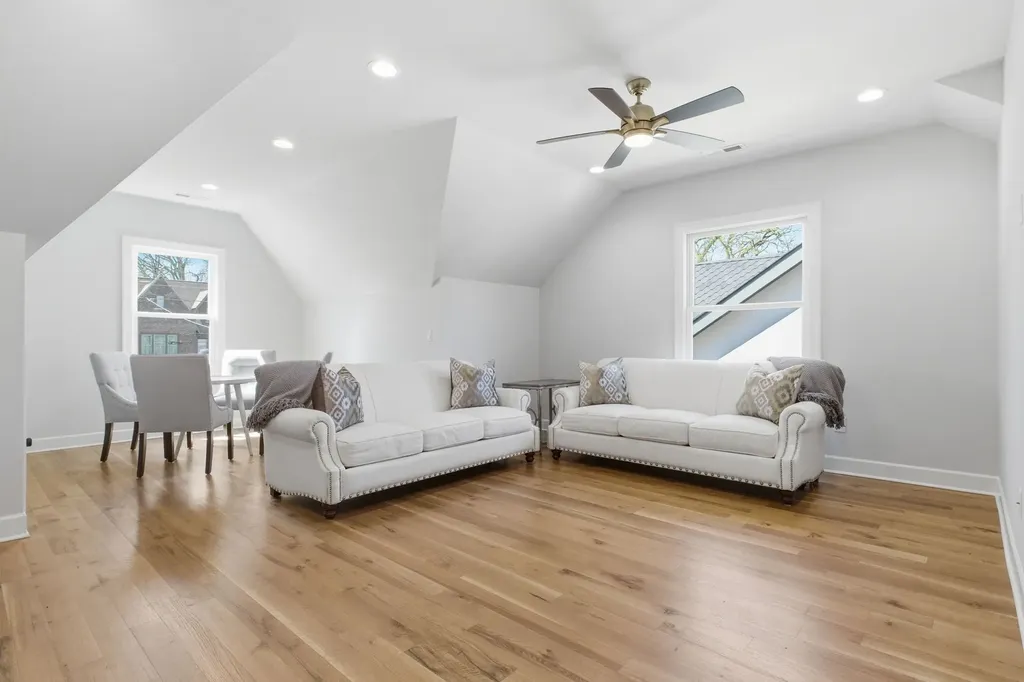 2704 Westwood Avenue Nashville TN 37212