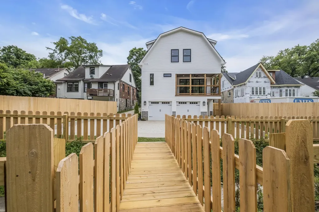 2704 Westwood Avenue Nashville TN 37212
