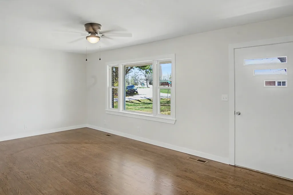 521 Greenwood Drive Lafayette TN 37083