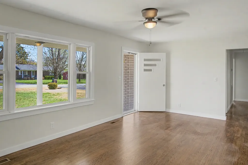 521 Greenwood Drive Lafayette TN 37083