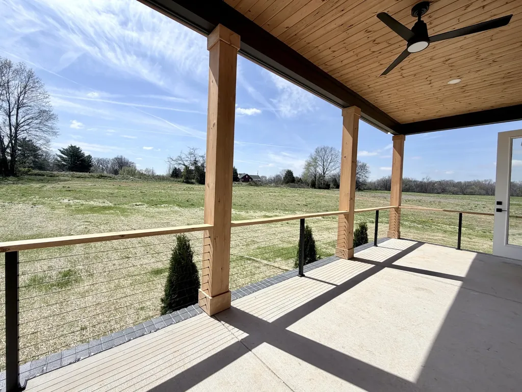 6447 Hopewell Road Springfield TN 37172