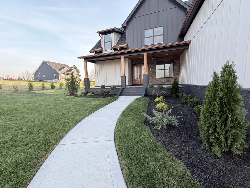 6447 Hopewell Road Springfield TN 37172