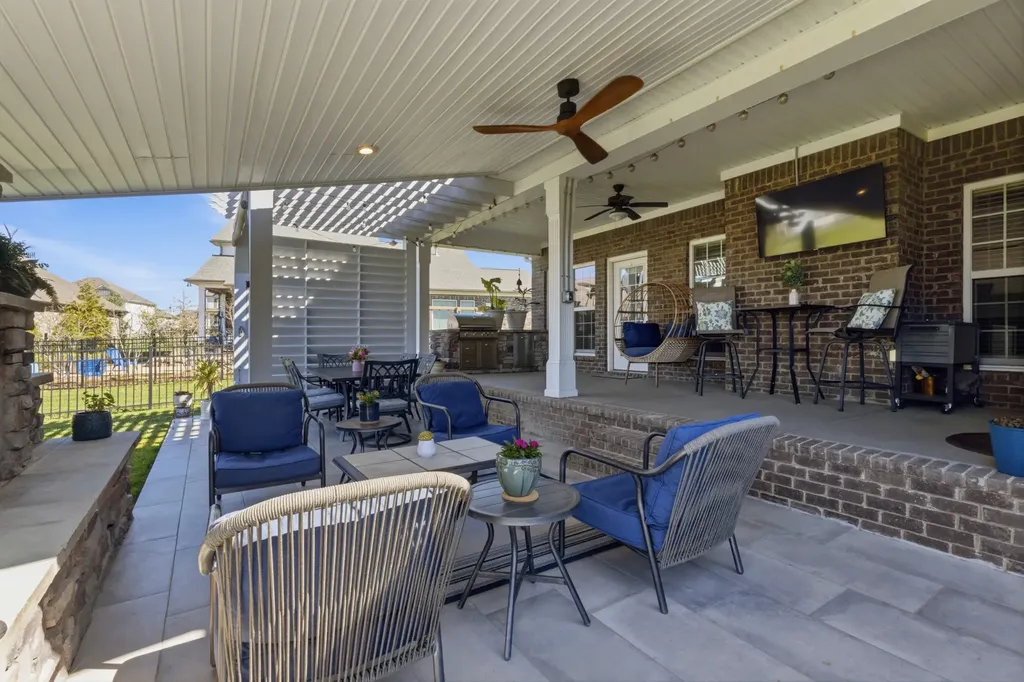 1080 Brixworth Drive Spring Hill TN 37174