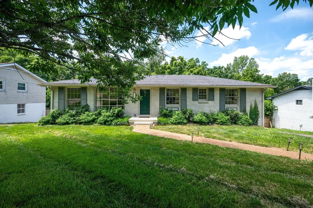 317 Bonnavue Drive Hermitage TN 37076