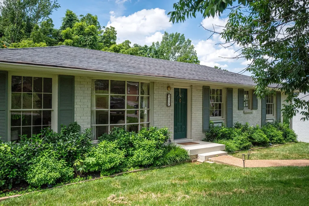 317 Bonnavue Drive Hermitage TN 37076
