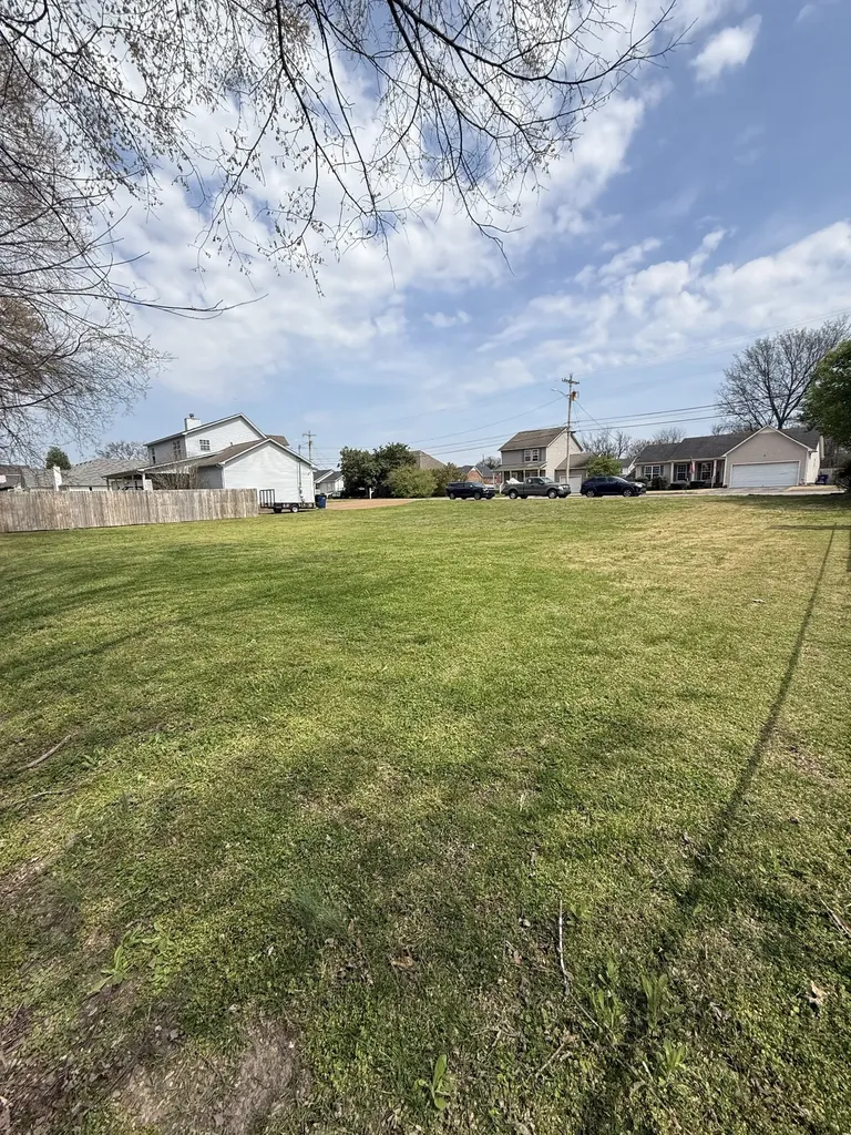 1756 University Drive Columbia TN 38401