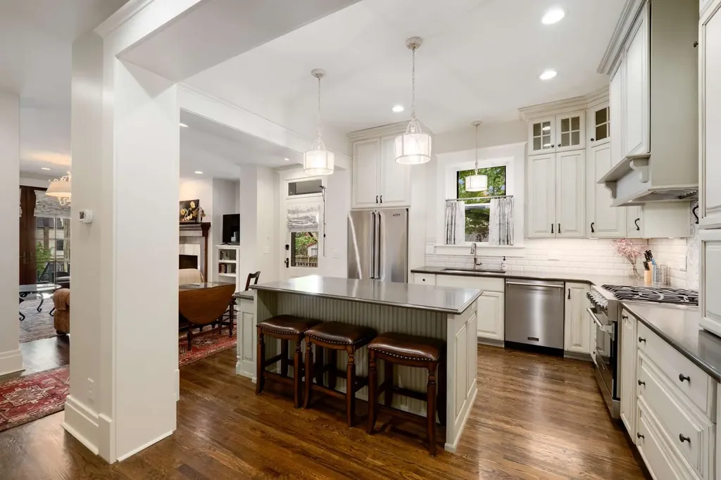 1308 6th Ave, N Nashville TN 37208