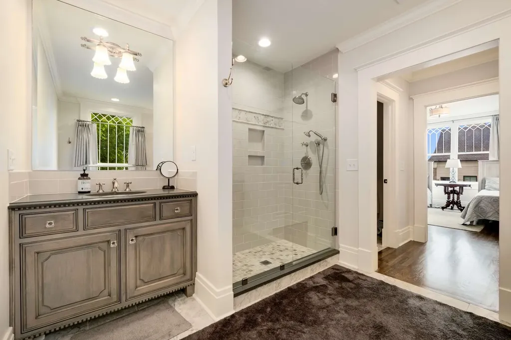 1308 6th Ave, N Nashville TN 37208