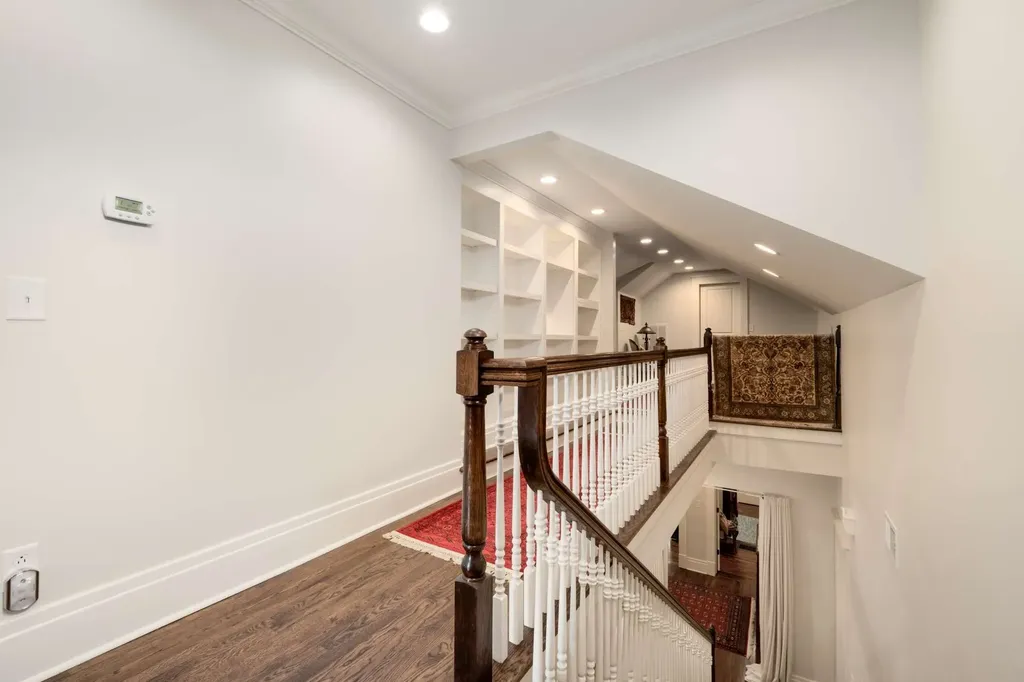 1308 6th Ave, N Nashville TN 37208