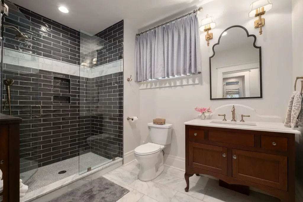 1308 6th Ave, N Nashville TN 37208