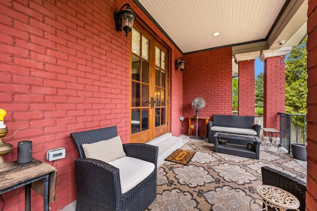 1308 6th Ave, N Nashville TN 37208