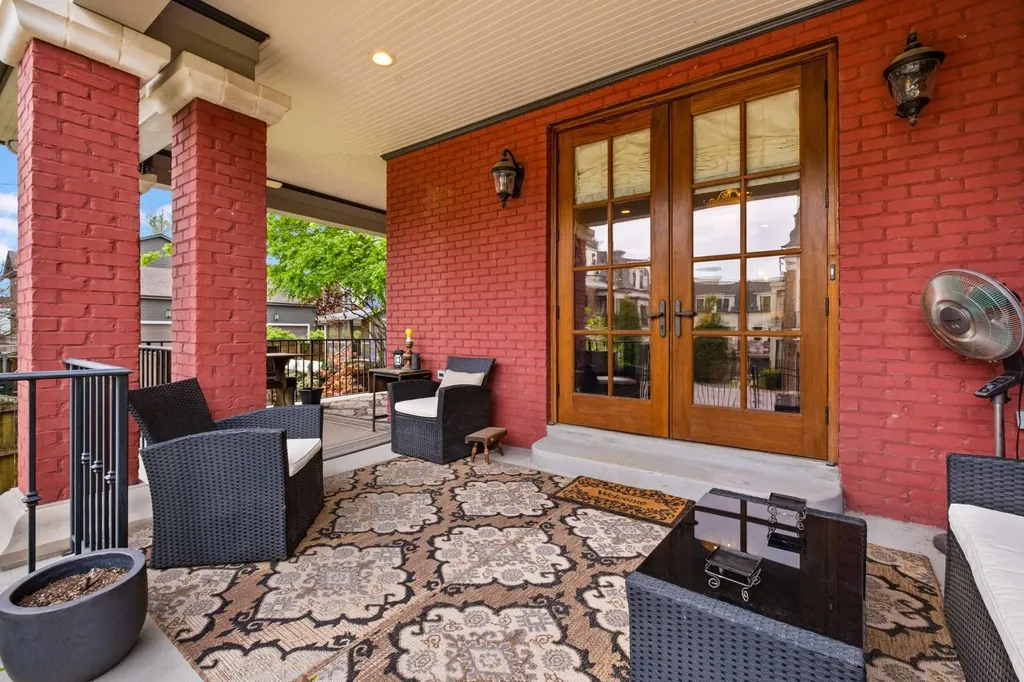 1308 6th Ave, N Nashville TN 37208