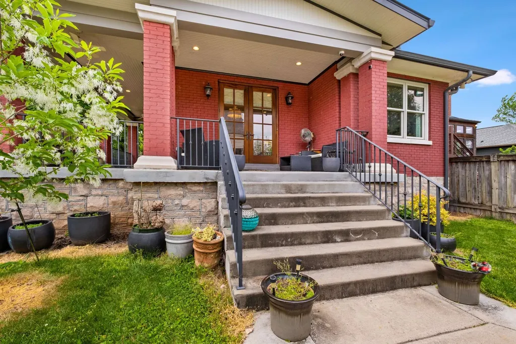 1308 6th Ave, N Nashville TN 37208