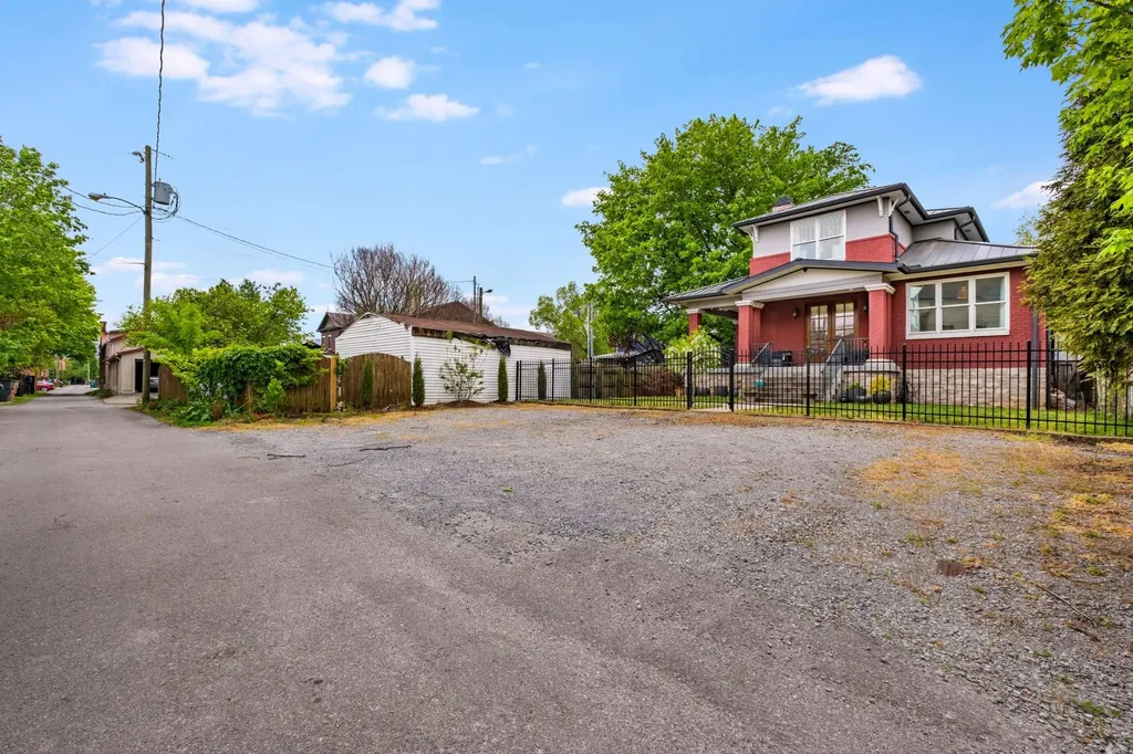 1308 6th Ave, N Nashville TN 37208