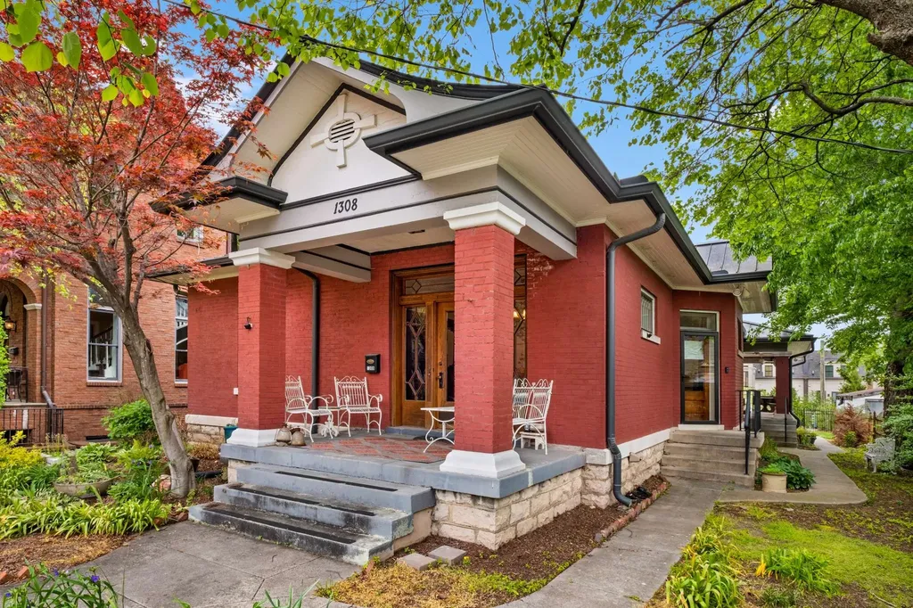 1308 6th Ave, N Nashville TN 37208