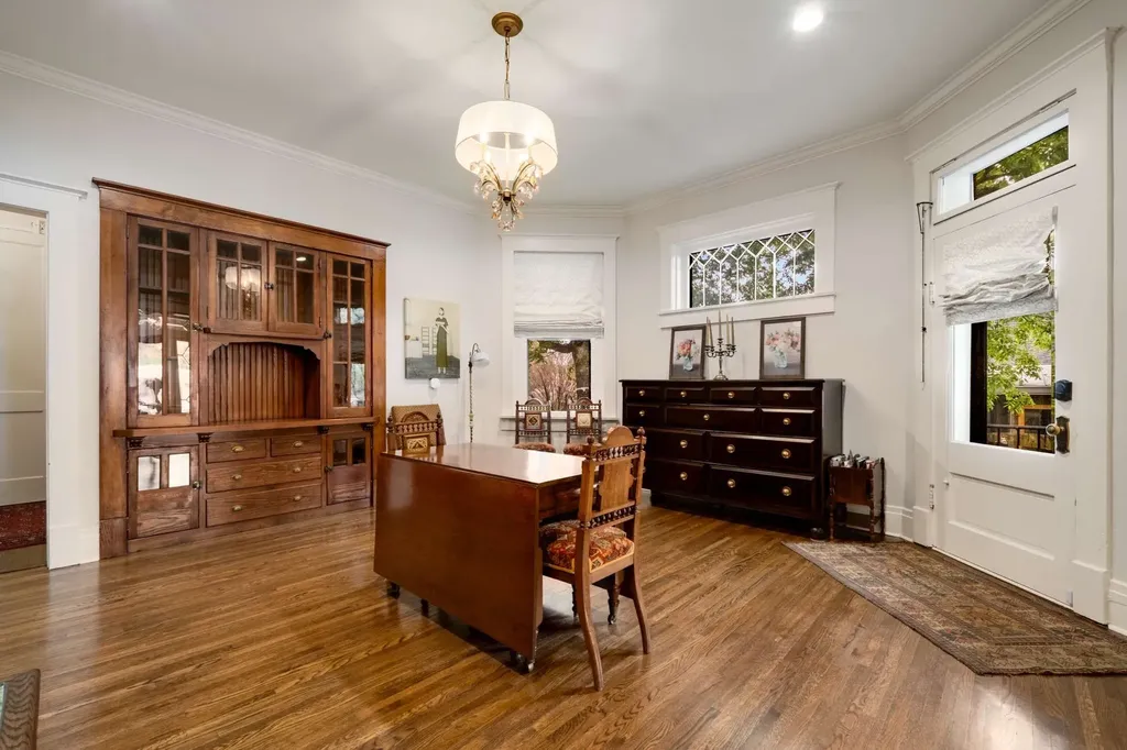 1308 6th Ave, N Nashville TN 37208