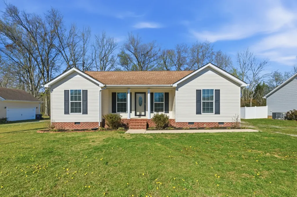 217 Spring Breeze Drive Smithville TN 37166