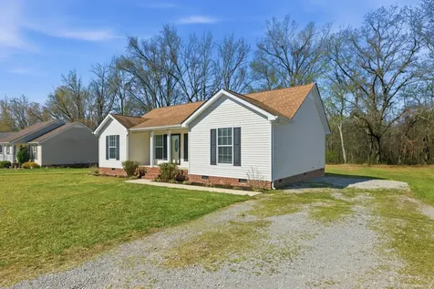 217 Spring Breeze Drive Smithville TN 37166