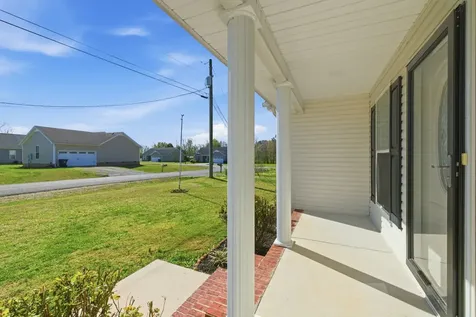 217 Spring Breeze Drive Smithville TN 37166