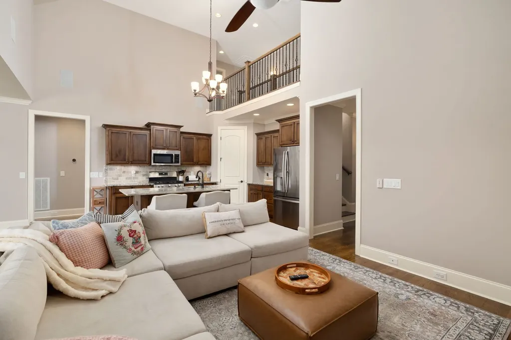 611 Southshore Point Mount Juliet TN 37122
