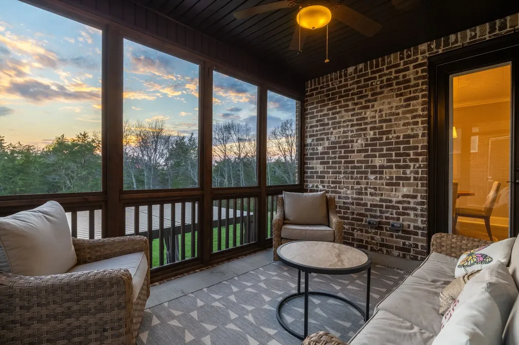 611 Southshore Point Mount Juliet TN 37122