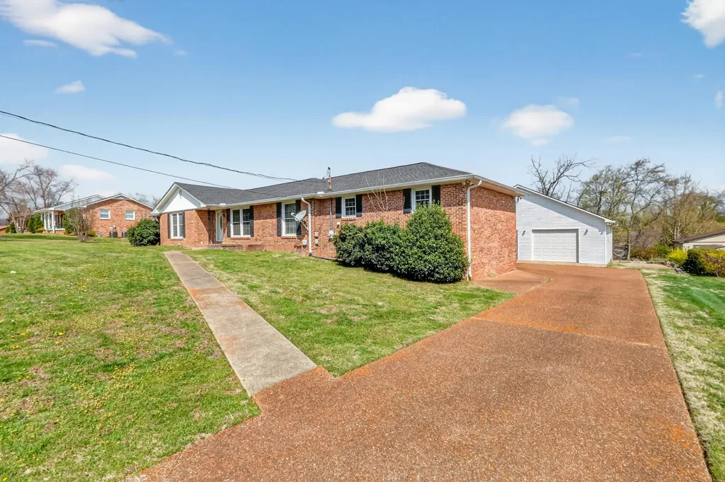 1305 Clearview Drive Mount Juliet TN 37122