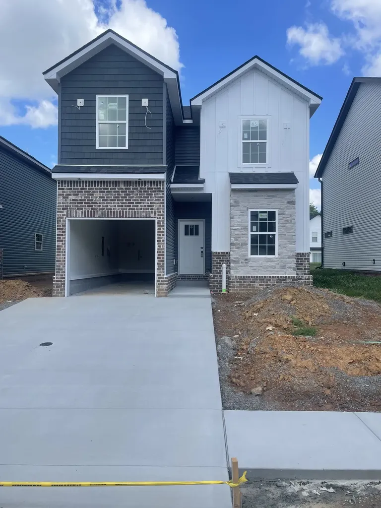 65 Charleston Cove Clarksville TN 37043
