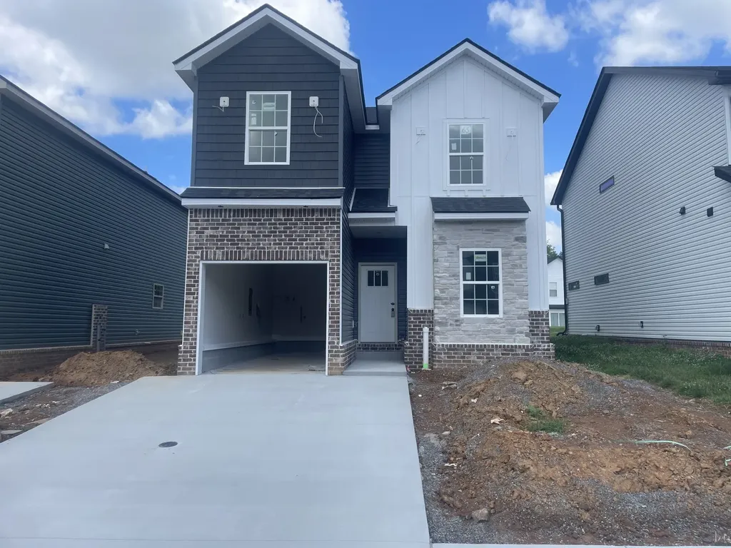 65 Charleston Cove Clarksville TN 37043